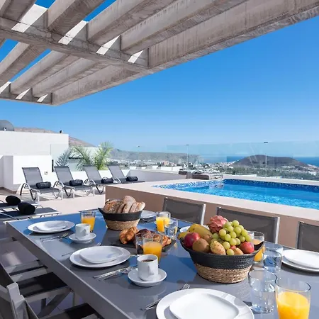 Karat Atico Siam Skies Appartement *